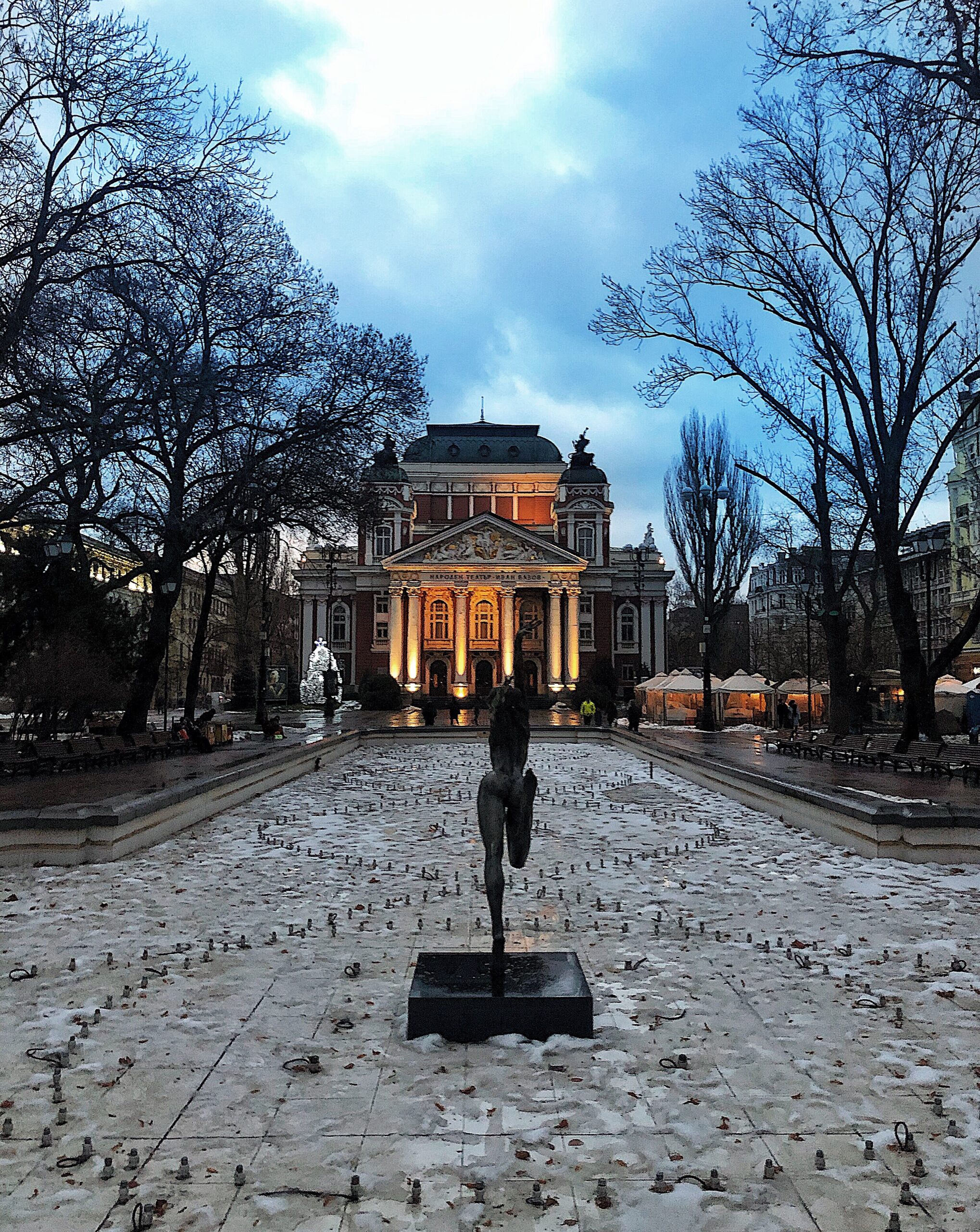 Piazza del Teatro Nazionale Ivan Vazov - Sofia (Bulgaria)